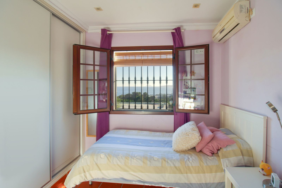 Huis te koop in Estepona | 6 slaapkamers H5261095