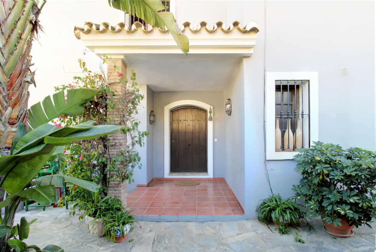 Huis te koop in Estepona | 6 slaapkamers H5261095