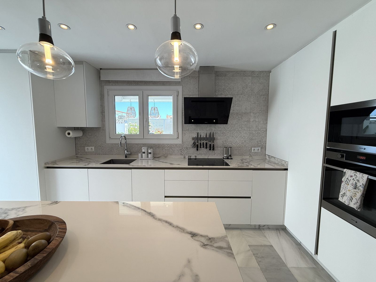 Appartement te koop in Estepona | 3 slaapkamers H5264113