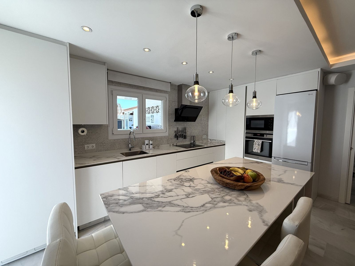 Appartement te koop in Estepona | 3 slaapkamers H5264113