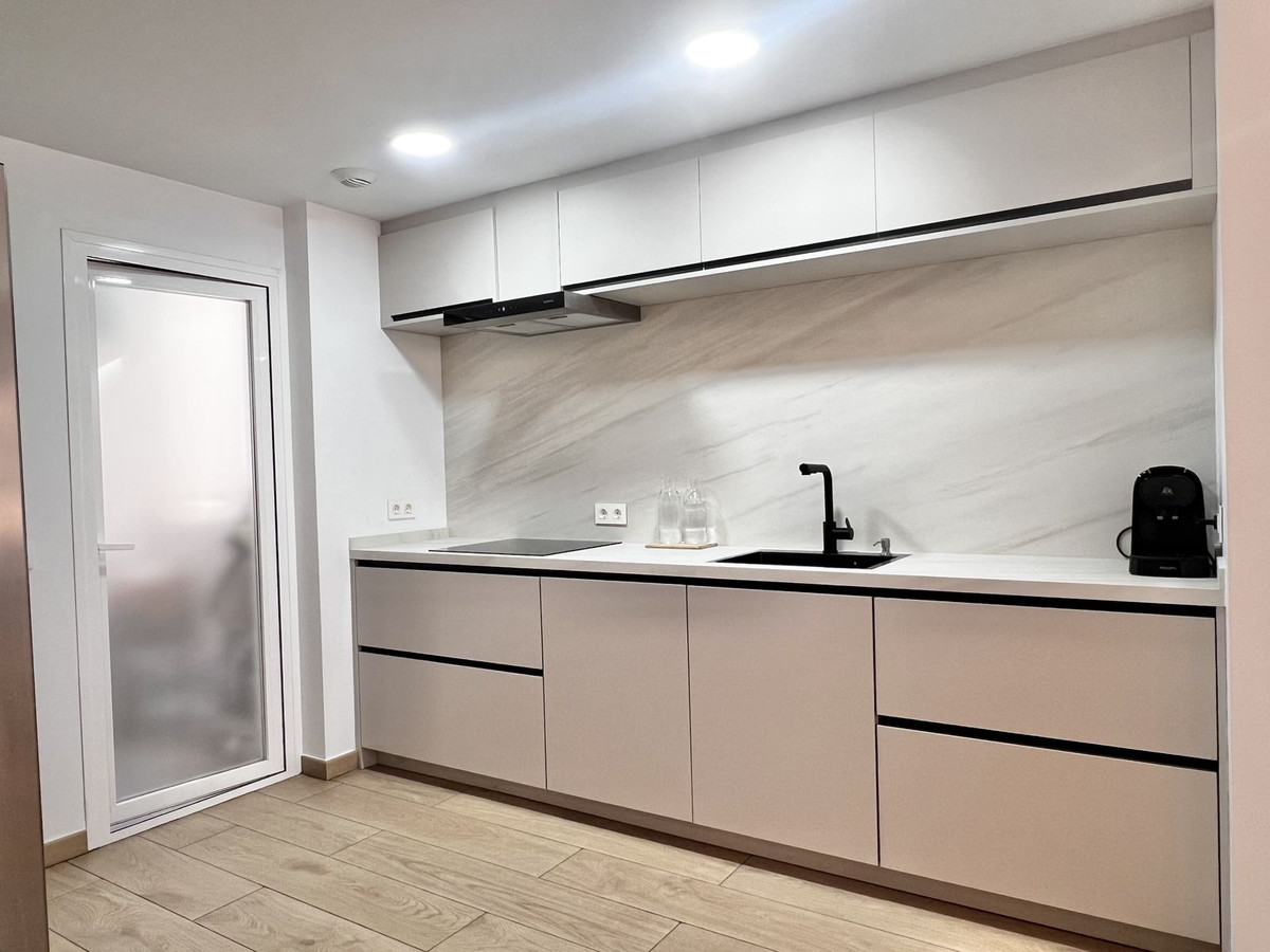 Appartement te koop in Estepona | 4 slaapkamers H5266237