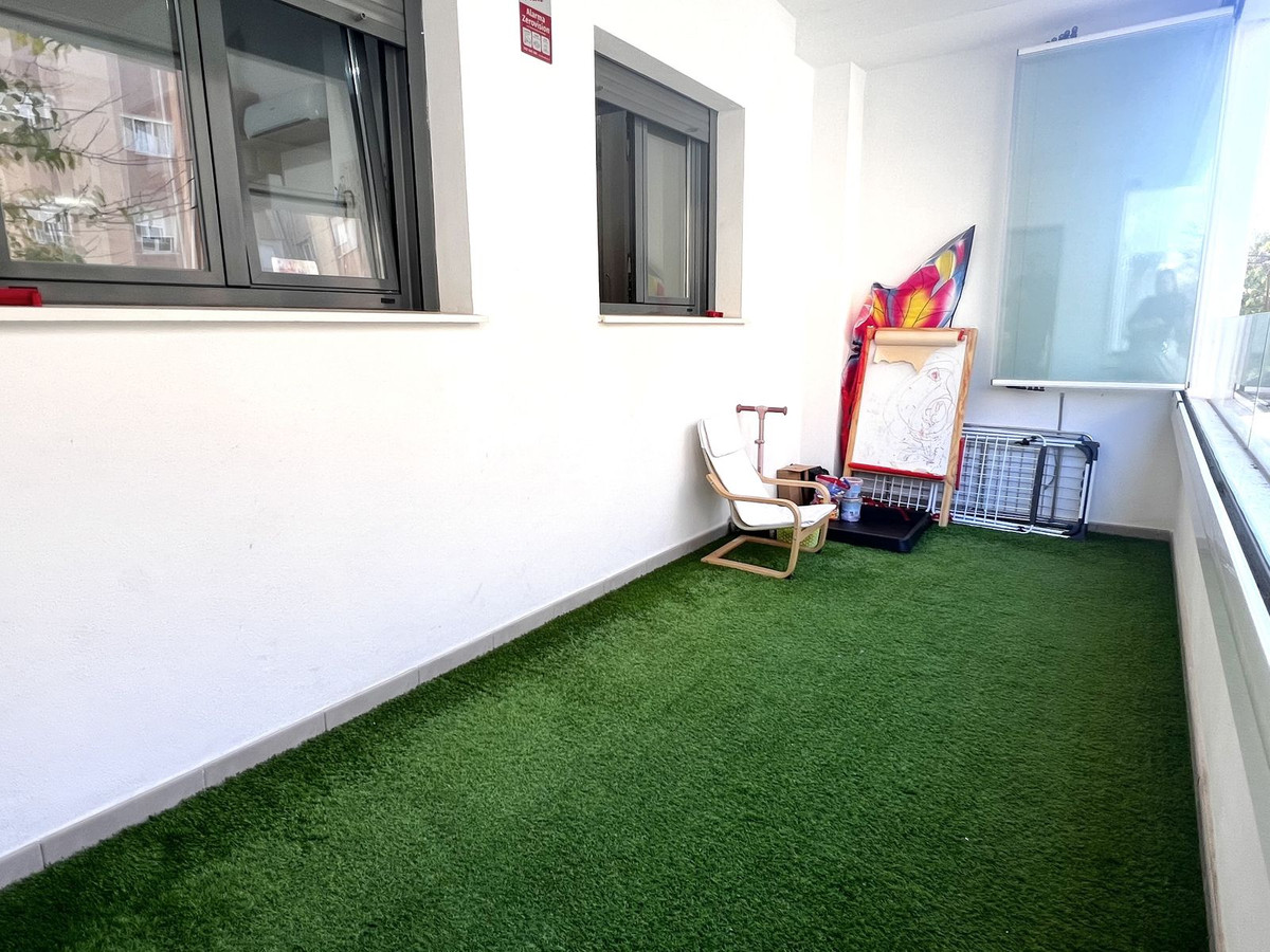 Appartement te koop in Estepona | 4 slaapkamers H5266237