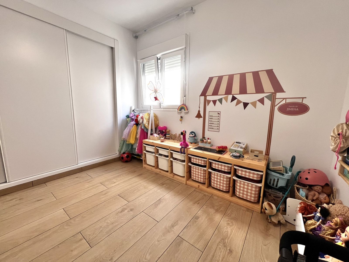 Appartement te koop in Estepona | 4 slaapkamers H5266237