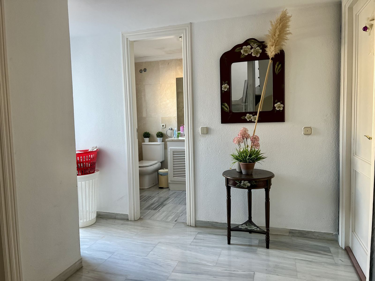 Huis te koop in Estepona | 4 slaapkamers H5271709