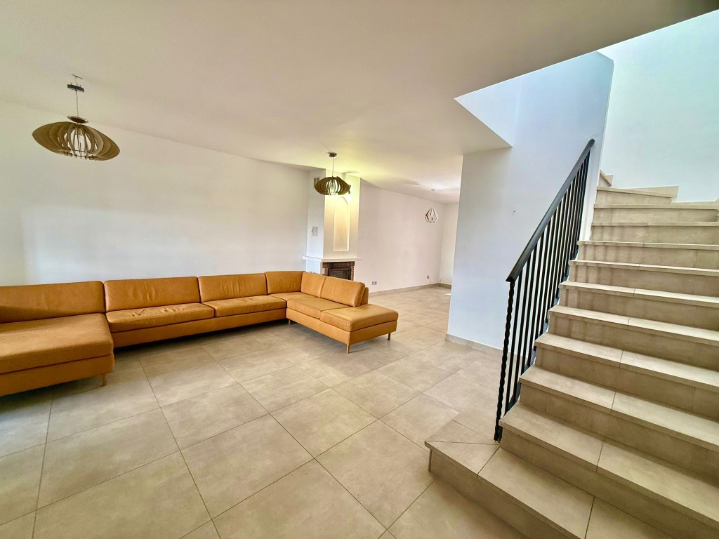 Huis te koop in Estepona | 3 slaapkamers H5274559