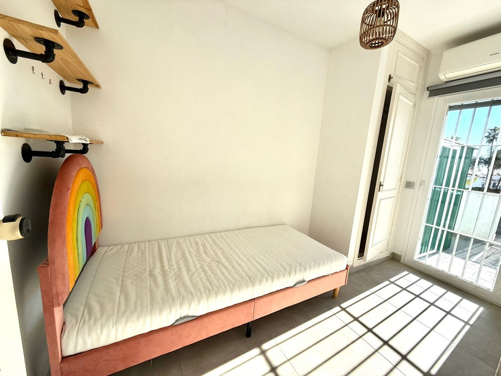 Huis te koop in Estepona | 3 slaapkamers H5274559