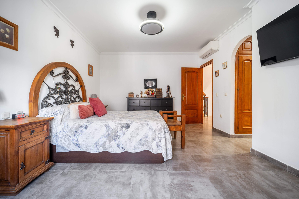 Huis te koop in Estepona | 3 slaapkamers H5274613
