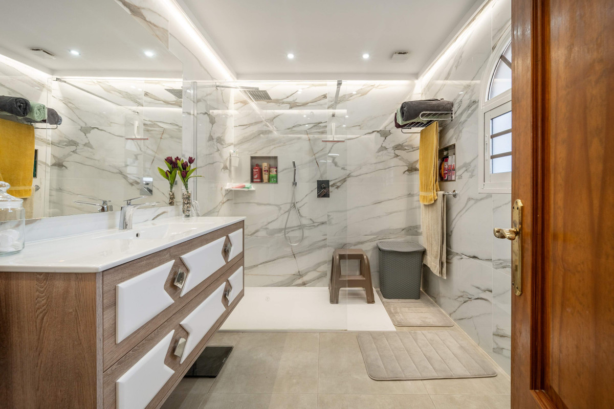 Huis te koop in Estepona | 3 slaapkamers H5274613