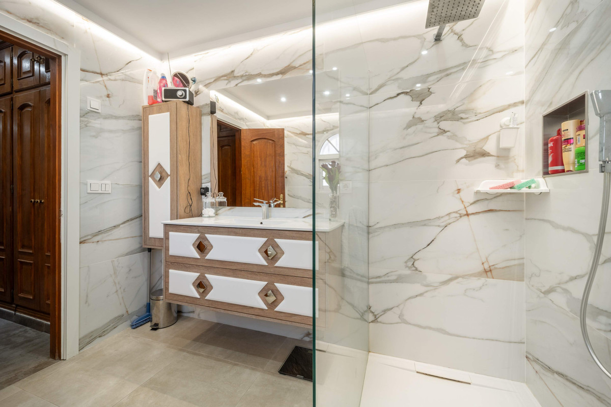 Huis te koop in Estepona | 3 slaapkamers H5274613