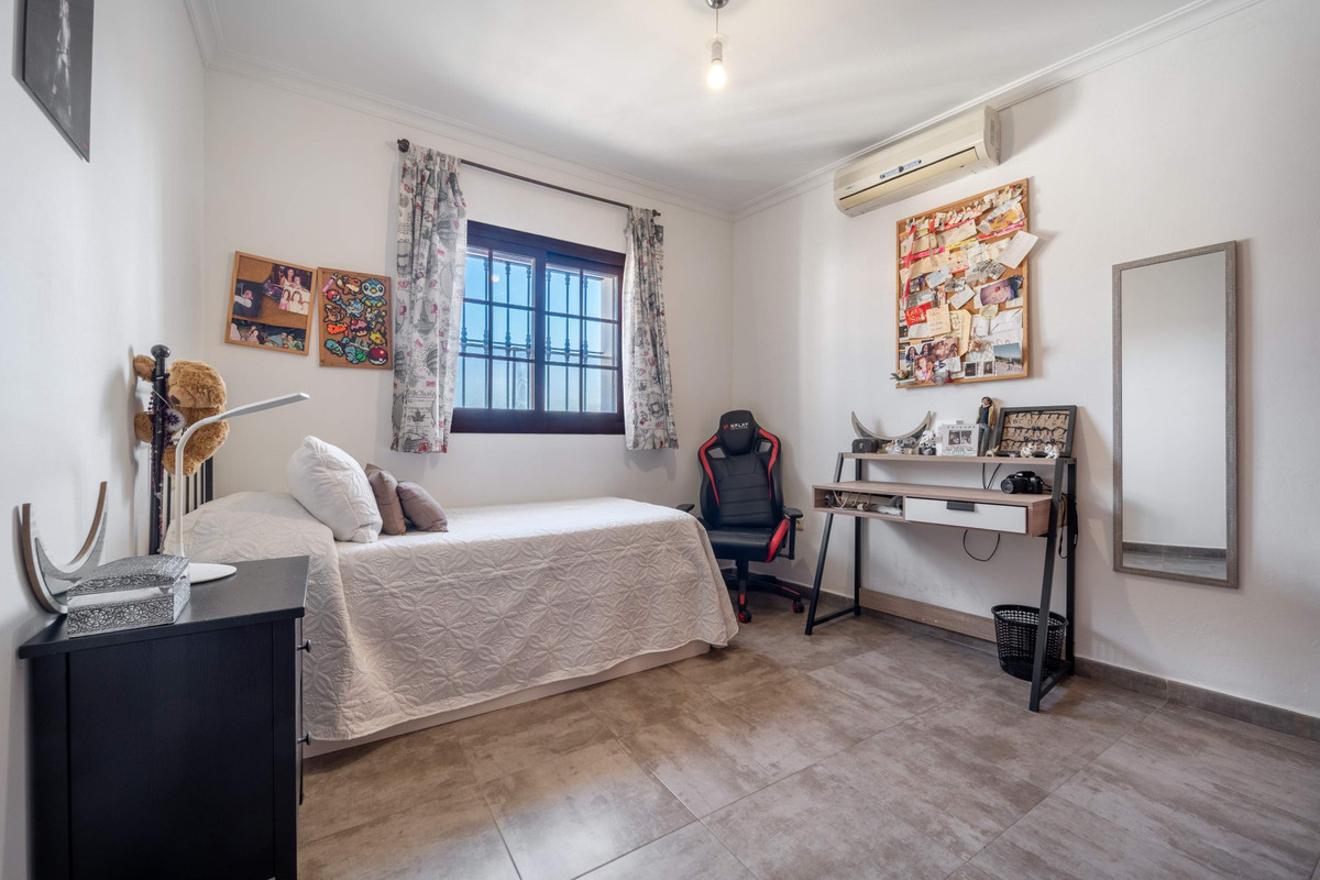 Huis te koop in Estepona | 3 slaapkamers H5274613