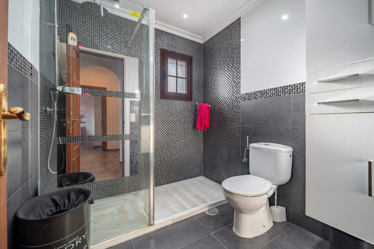 Huis te koop in Estepona | 3 slaapkamers H5274613