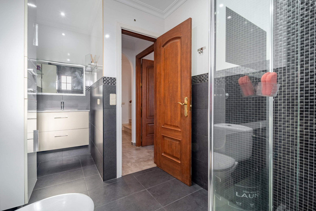 Huis te koop in Estepona | 3 slaapkamers H5274613