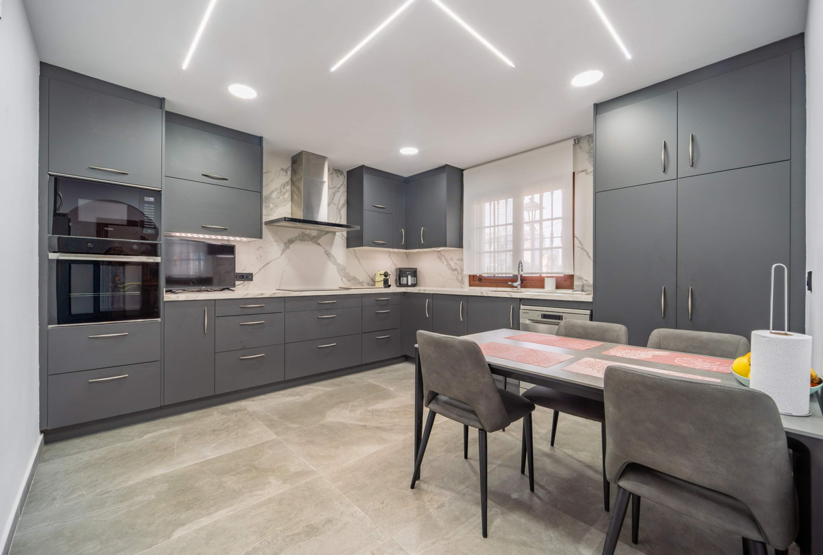 Huis te koop in Estepona | 3 slaapkamers H5274613