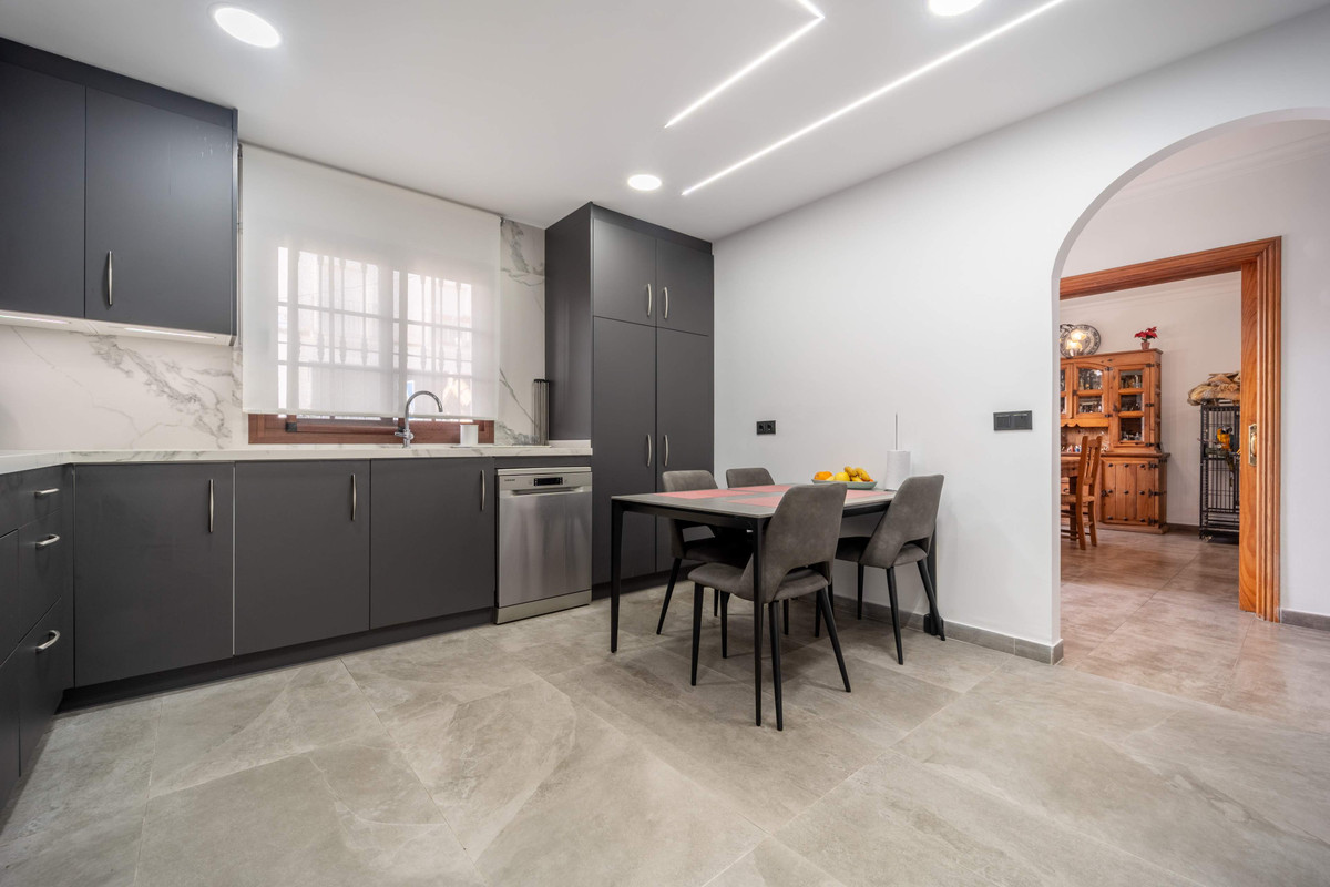 Huis te koop in Estepona | 3 slaapkamers H5274613