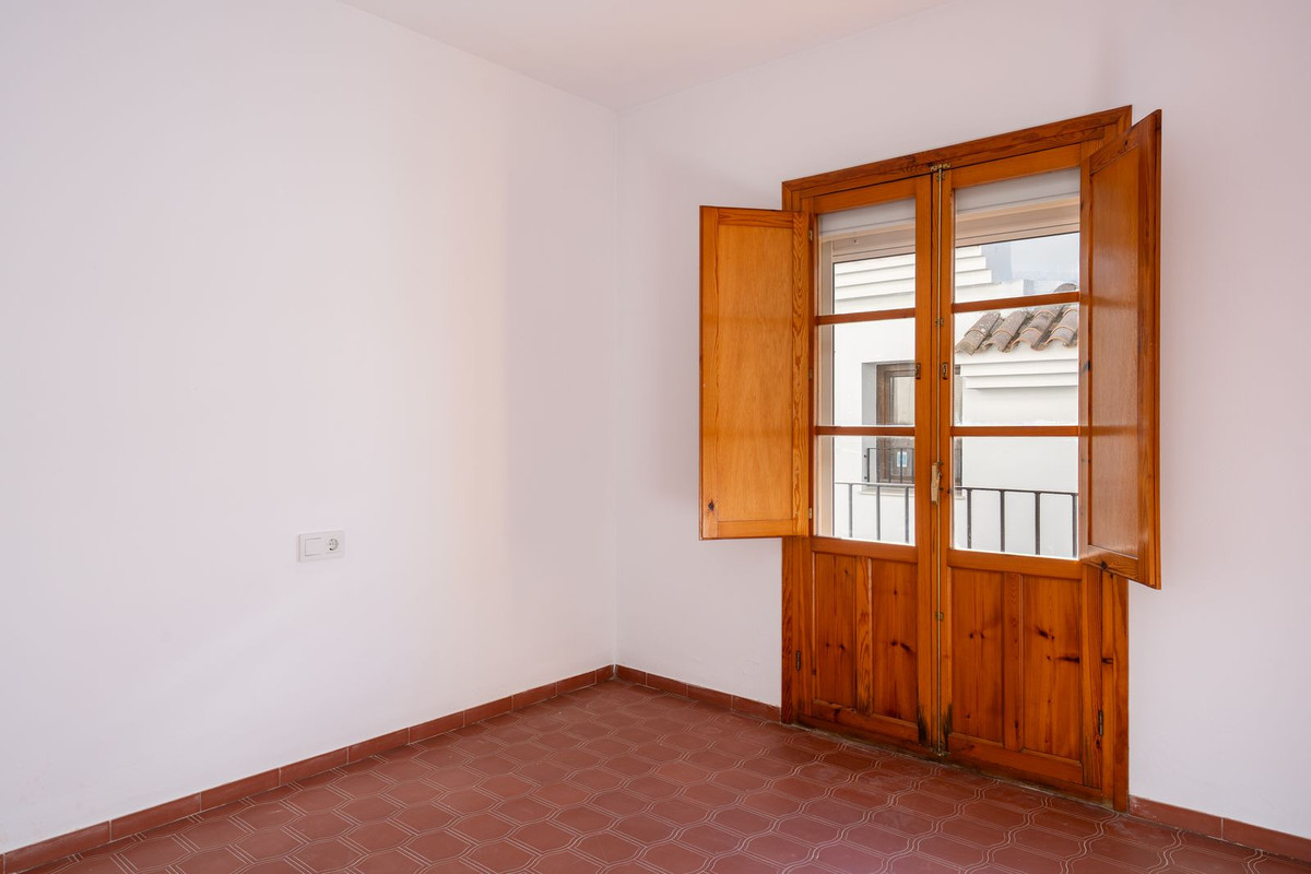 Huis te koop in Estepona | 5 slaapkamers H5274853