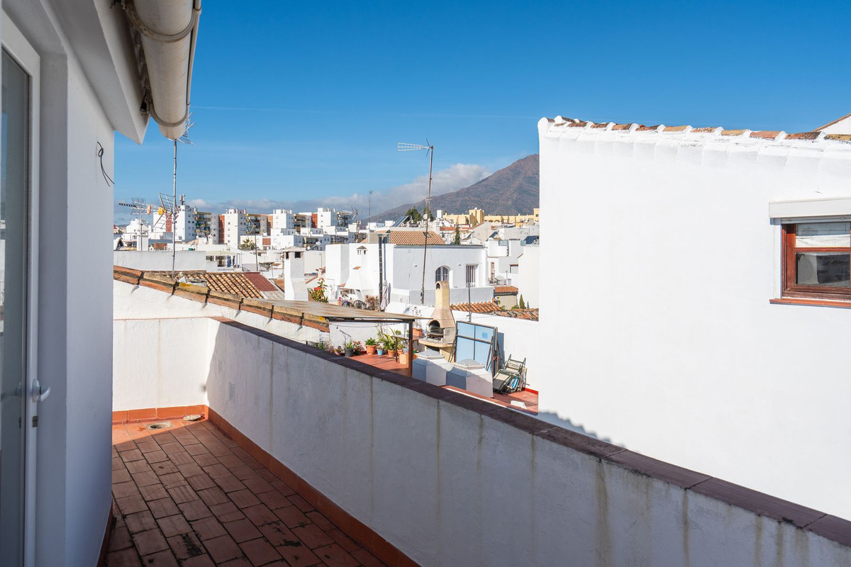 Huis te koop in Estepona | 5 slaapkamers H5274853