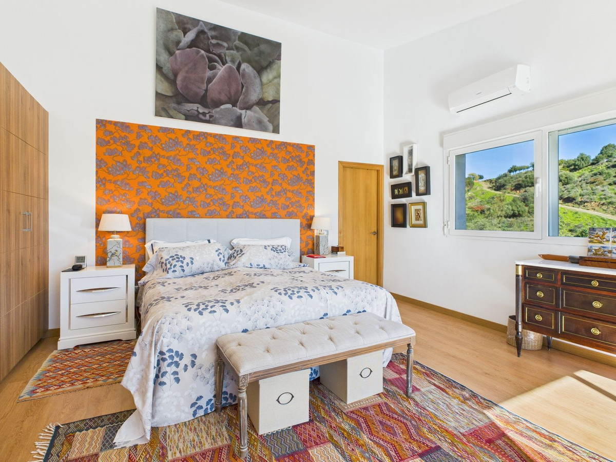 Huis te koop in Estepona | 4 slaapkamers H5286406