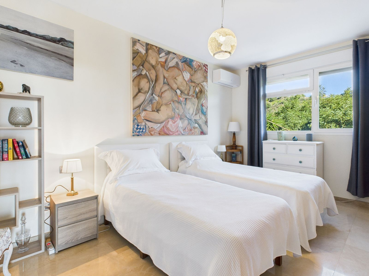 Huis te koop in Estepona | 4 slaapkamers H5286406