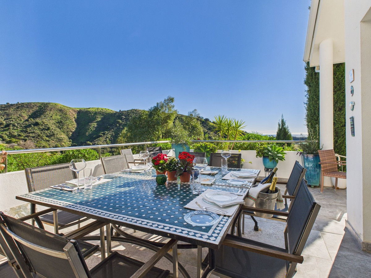 Huis te koop in Estepona | 4 slaapkamers H5286406