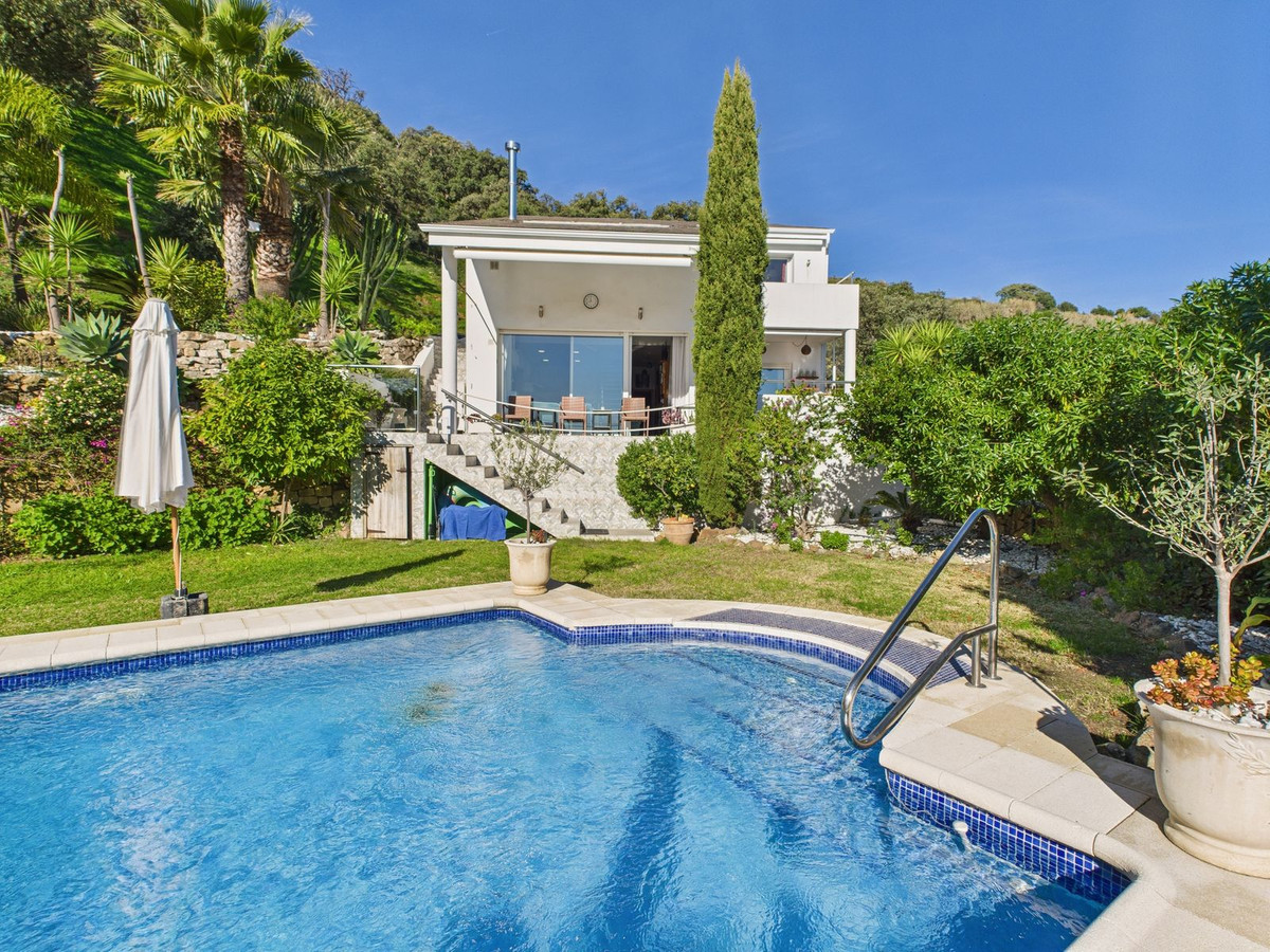 Huis te koop in Estepona | 4 slaapkamers H5286406