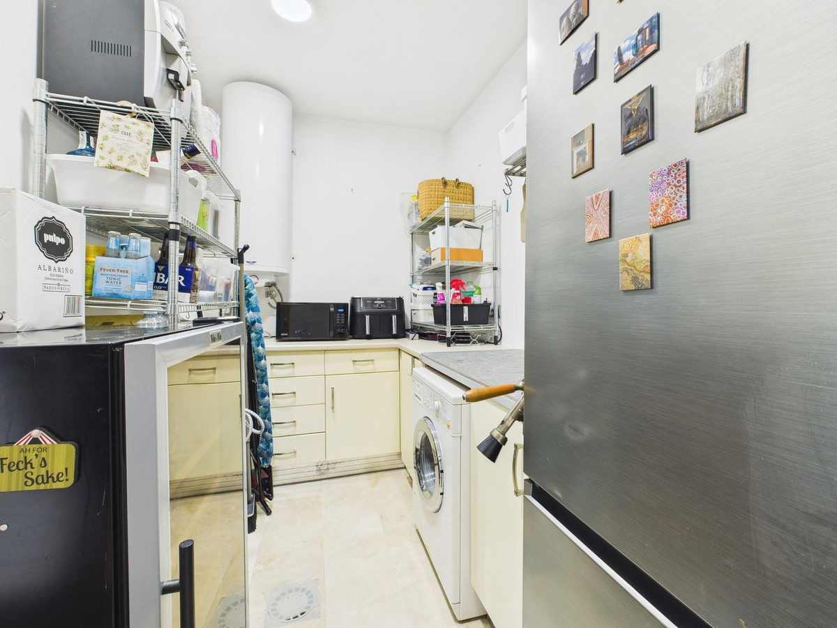 Huis te koop in Estepona | 4 slaapkamers H5286406