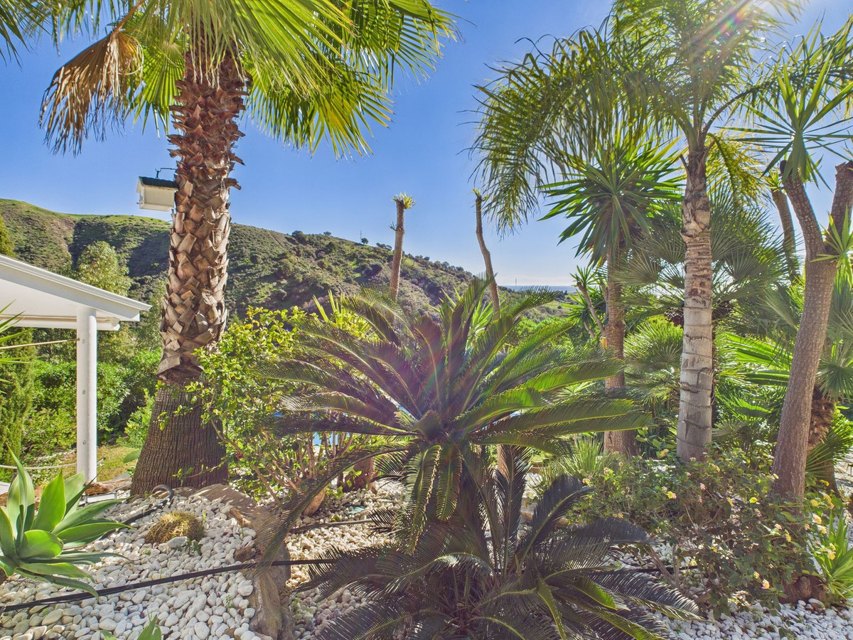 Huis te koop in Estepona | 4 slaapkamers H5286406