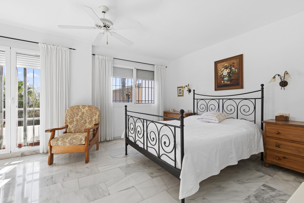 Huis te koop in Estepona | 3 slaapkamers H5286643