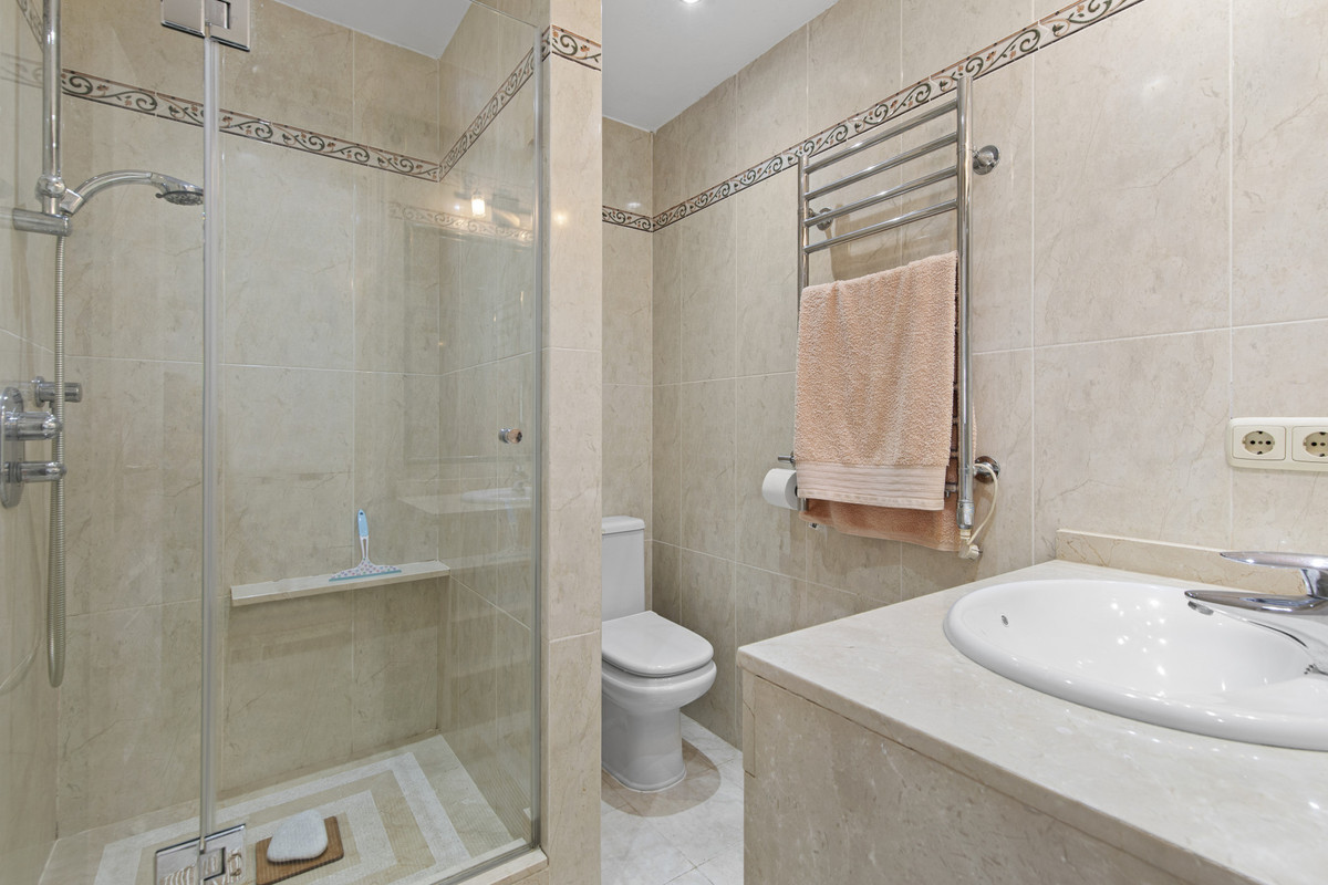 Huis te koop in Estepona | 3 slaapkamers H5286643