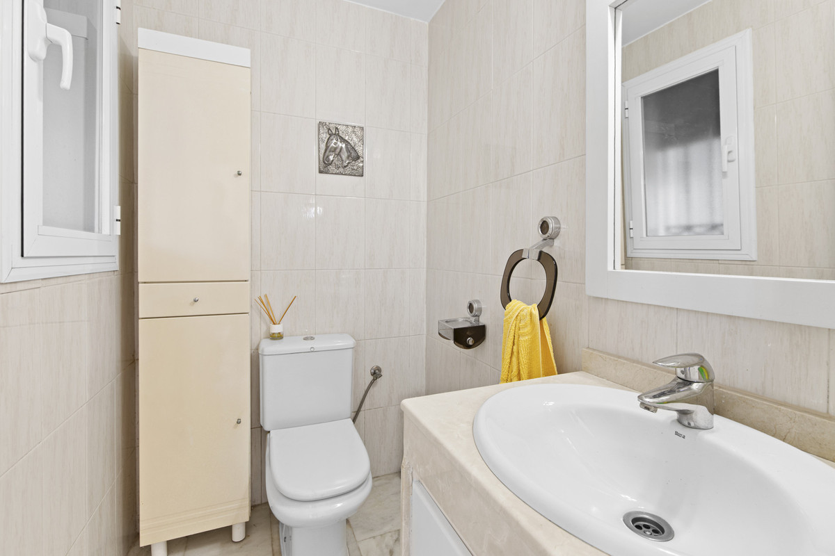 Huis te koop in Estepona | 3 slaapkamers H5286643