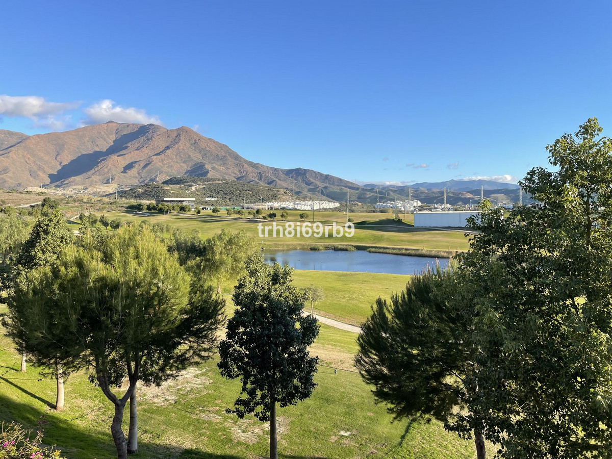 Huis te koop in Estepona | 3 slaapkamers H5287768