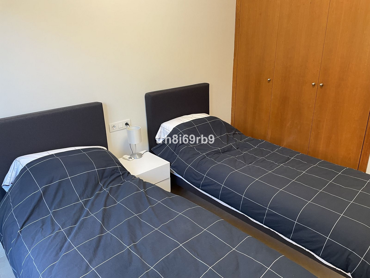 Huis te koop in Estepona | 3 slaapkamers H5287768