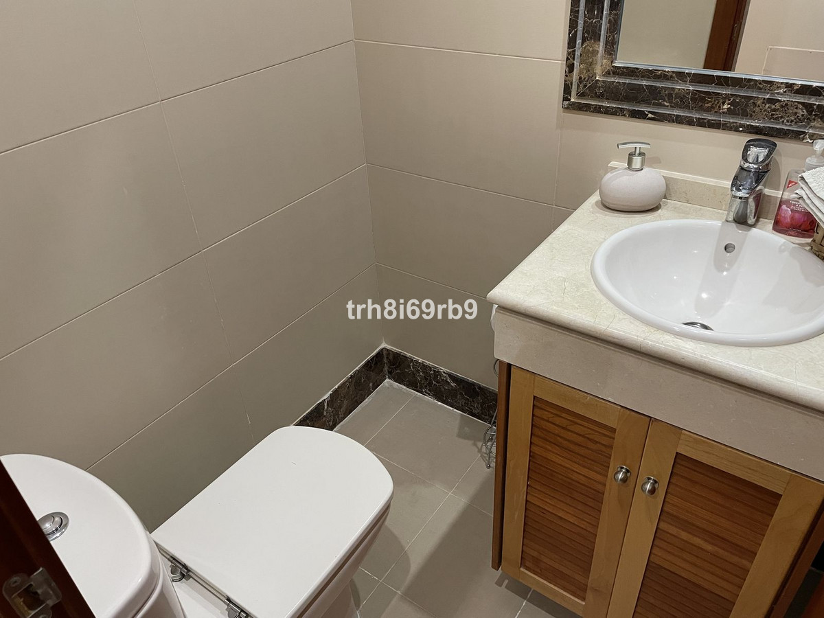 Huis te koop in Estepona | 3 slaapkamers H5287768