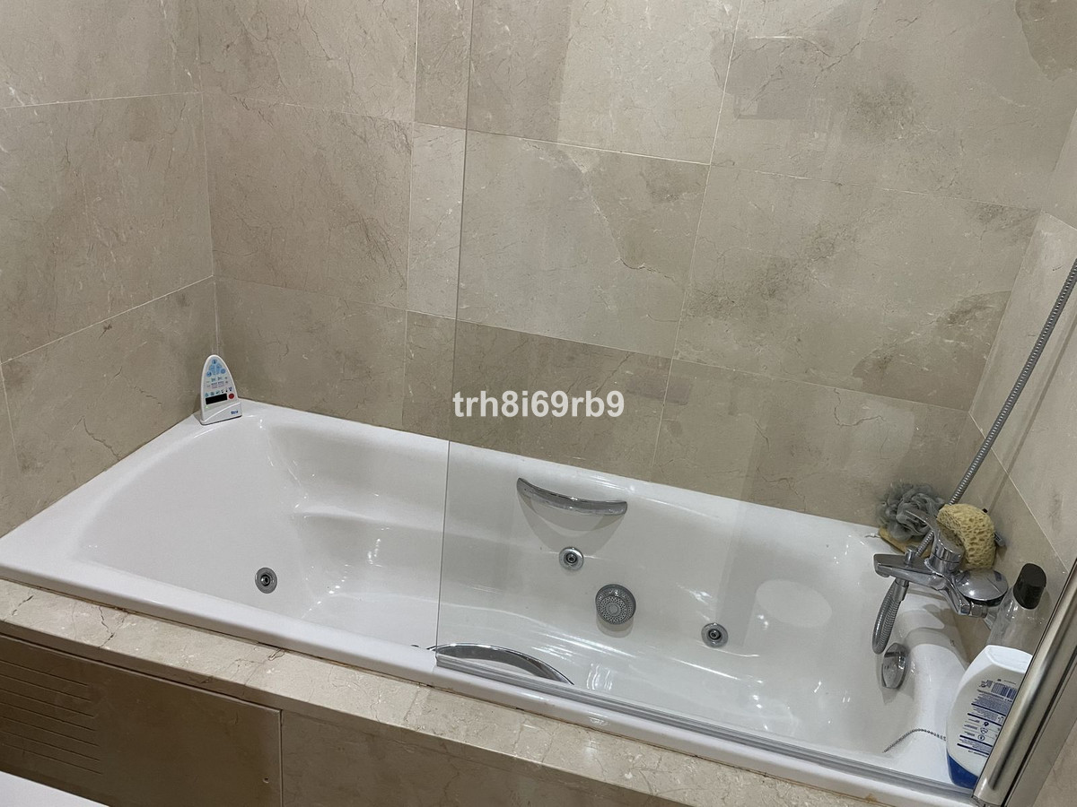 Huis te koop in Estepona | 3 slaapkamers H5287768