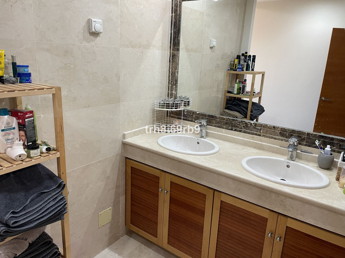 Huis te koop in Estepona | 3 slaapkamers H5287768