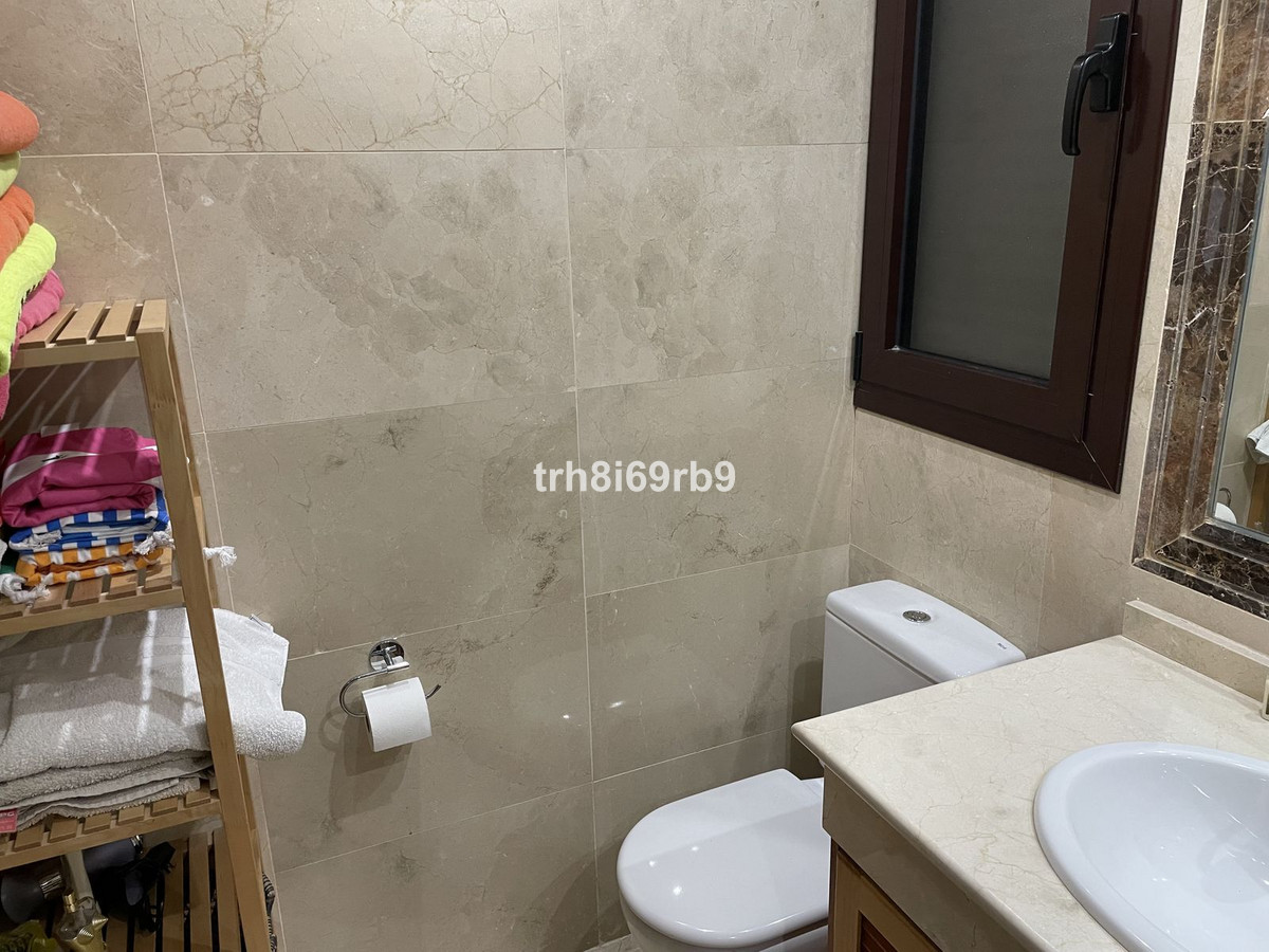 Huis te koop in Estepona | 3 slaapkamers H5287768