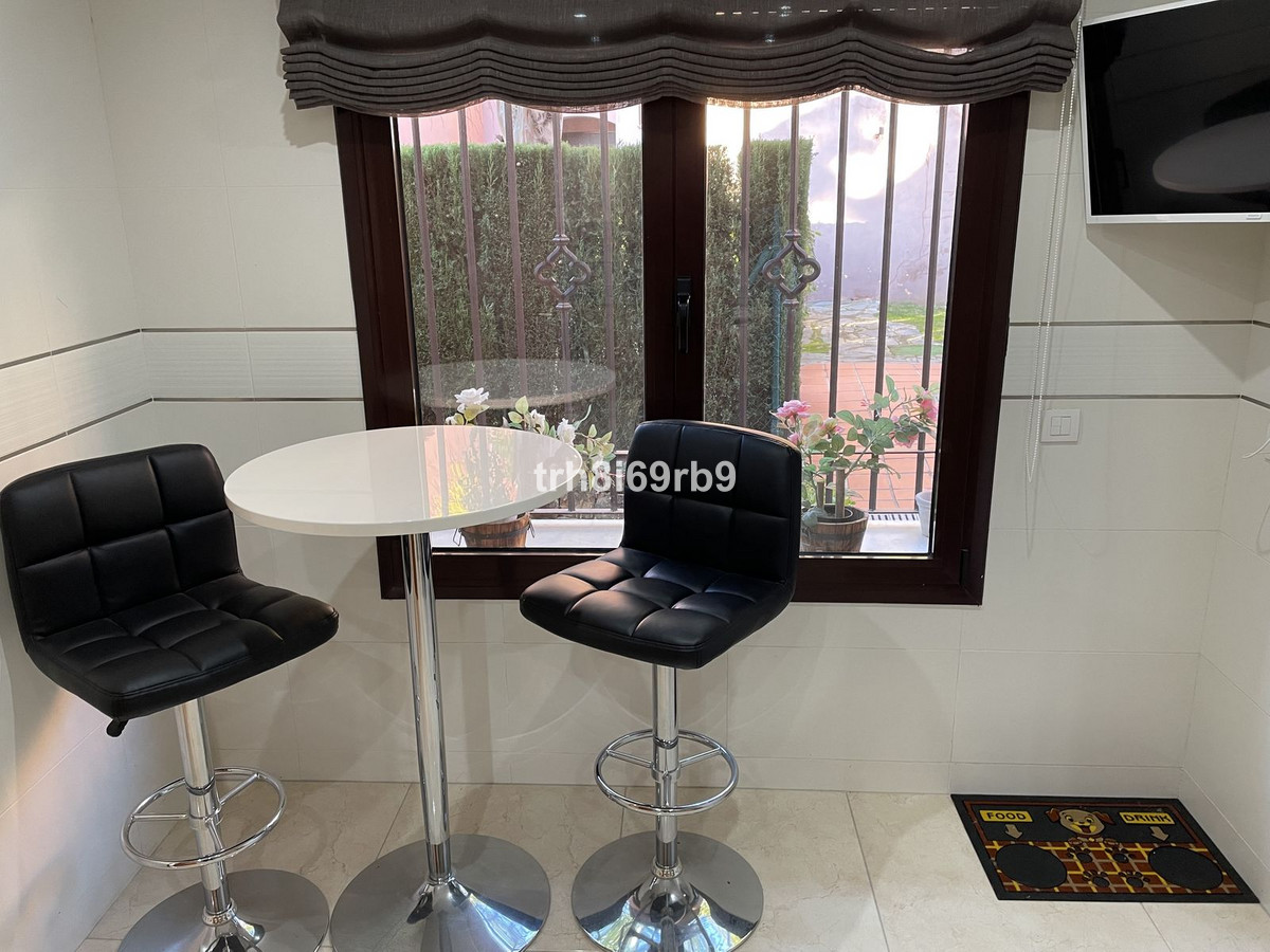Huis te koop in Estepona | 3 slaapkamers H5287768