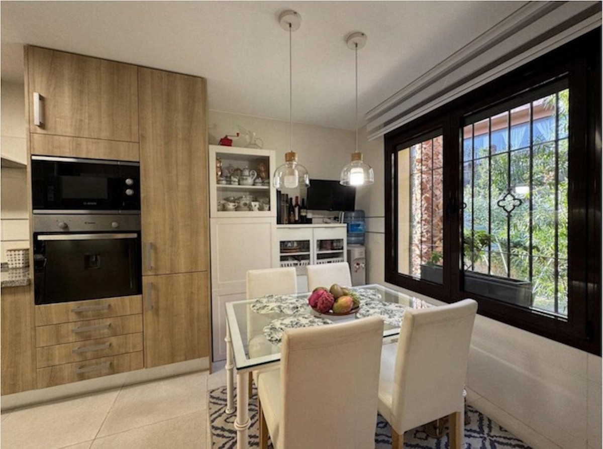 Huis te koop in Estepona | 3 slaapkamers H5288101