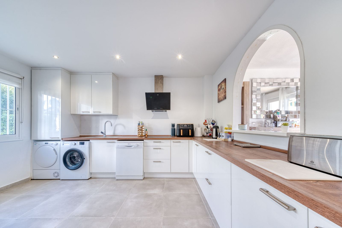 Huis te koop in Estepona | 3 slaapkamers H5291908