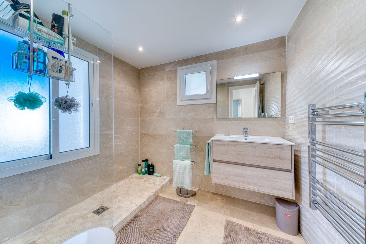 Huis te koop in Estepona | 3 slaapkamers H5291908