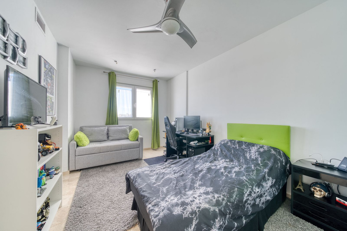 Huis te koop in Estepona | 3 slaapkamers H5291908