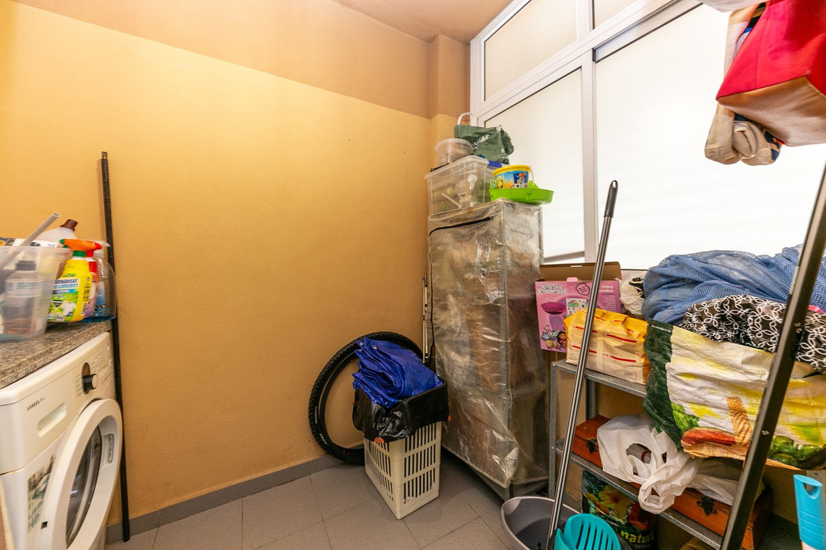 Penthouse te koop in Estepona | 2 slaapkamers H5293051