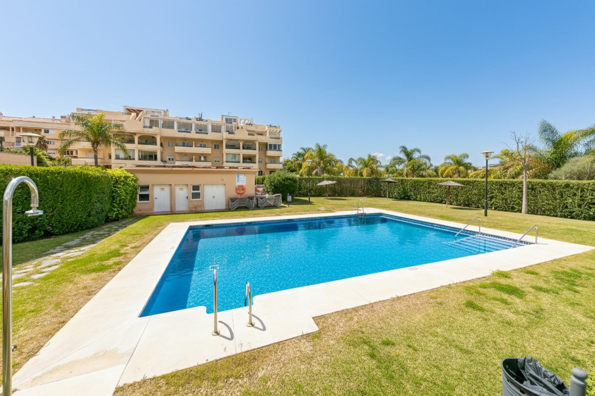 Penthouse te koop in Estepona | 2 slaapkamers H5293051