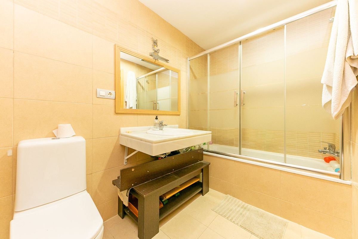 Penthouse te koop in Estepona | 2 slaapkamers H5293051