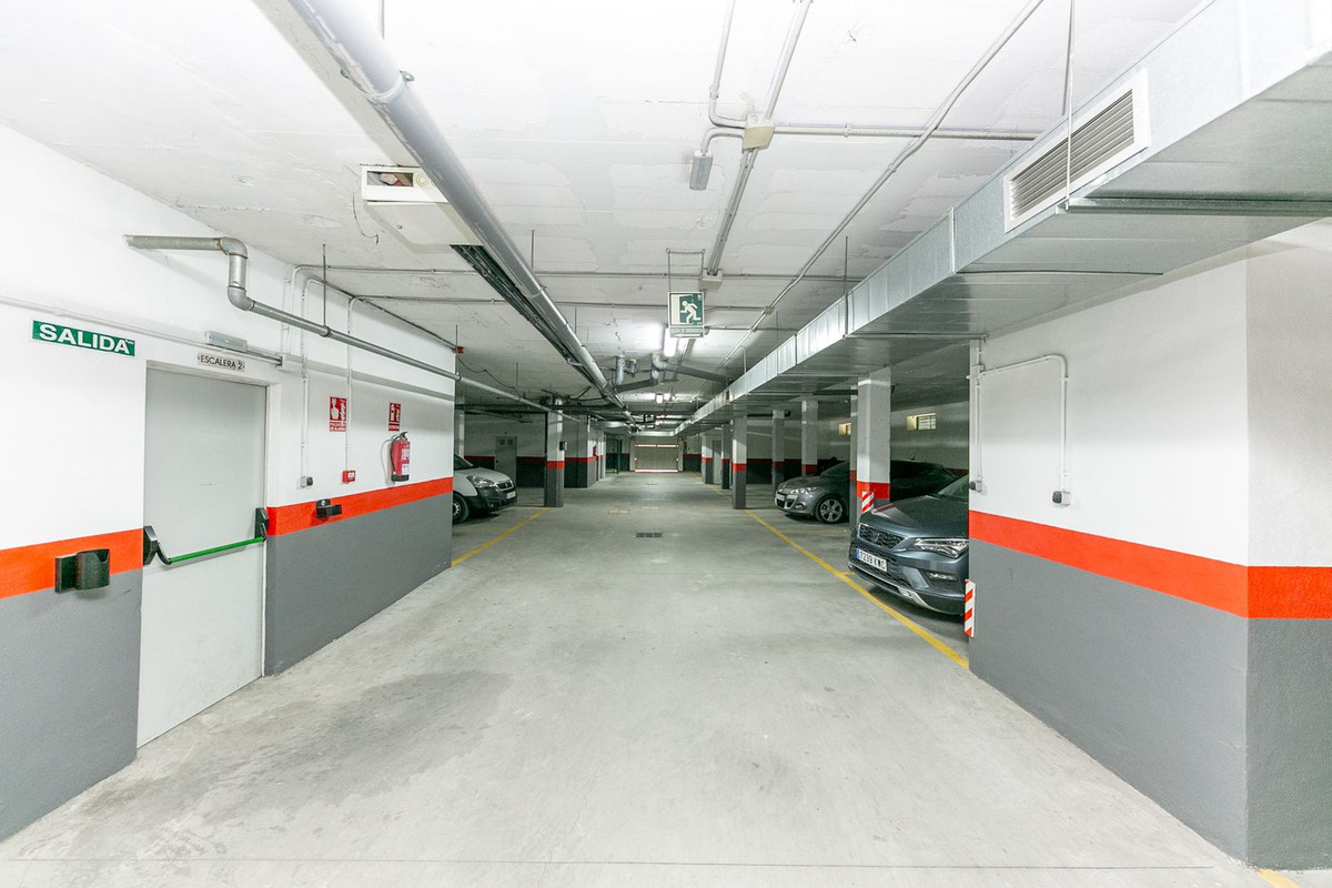 Penthouse te koop in Estepona | 2 slaapkamers H5293051