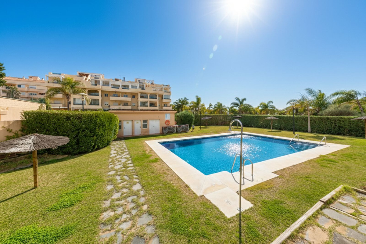 Penthouse te koop in Estepona | 2 slaapkamers H5293051
