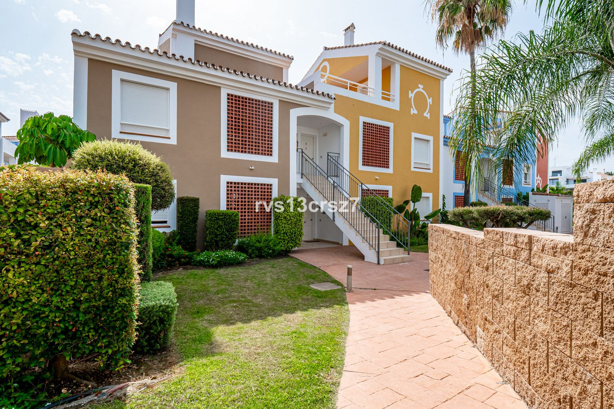 Appartement te koop in Estepona | 3 slaapkamers H5294653