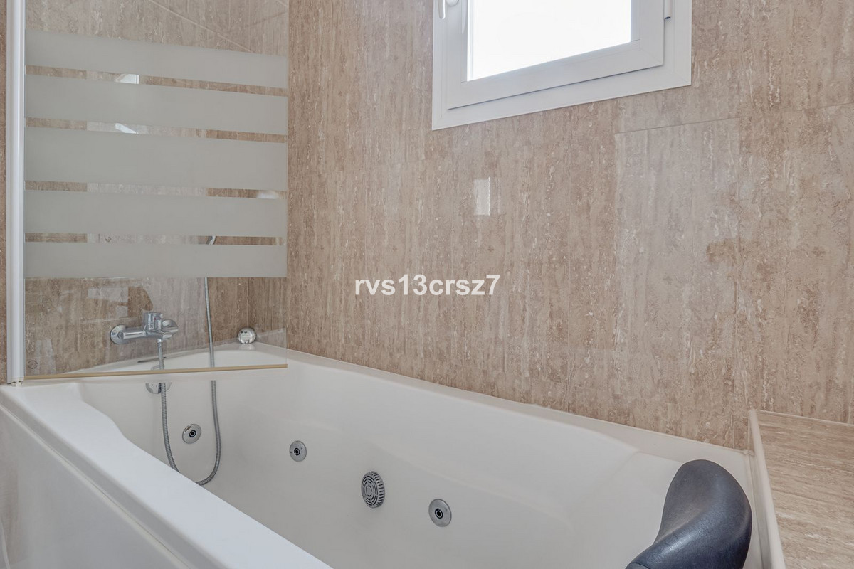 Appartement te koop in Estepona | 3 slaapkamers H5294653