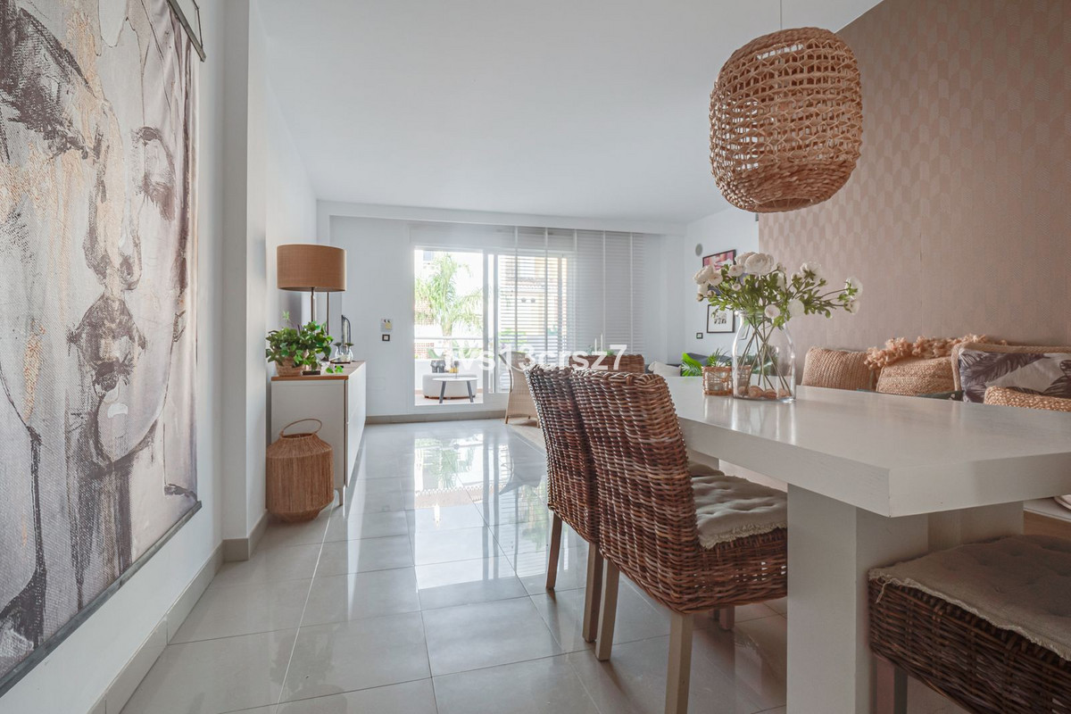 Appartement te koop in Estepona | 3 slaapkamers H5294653