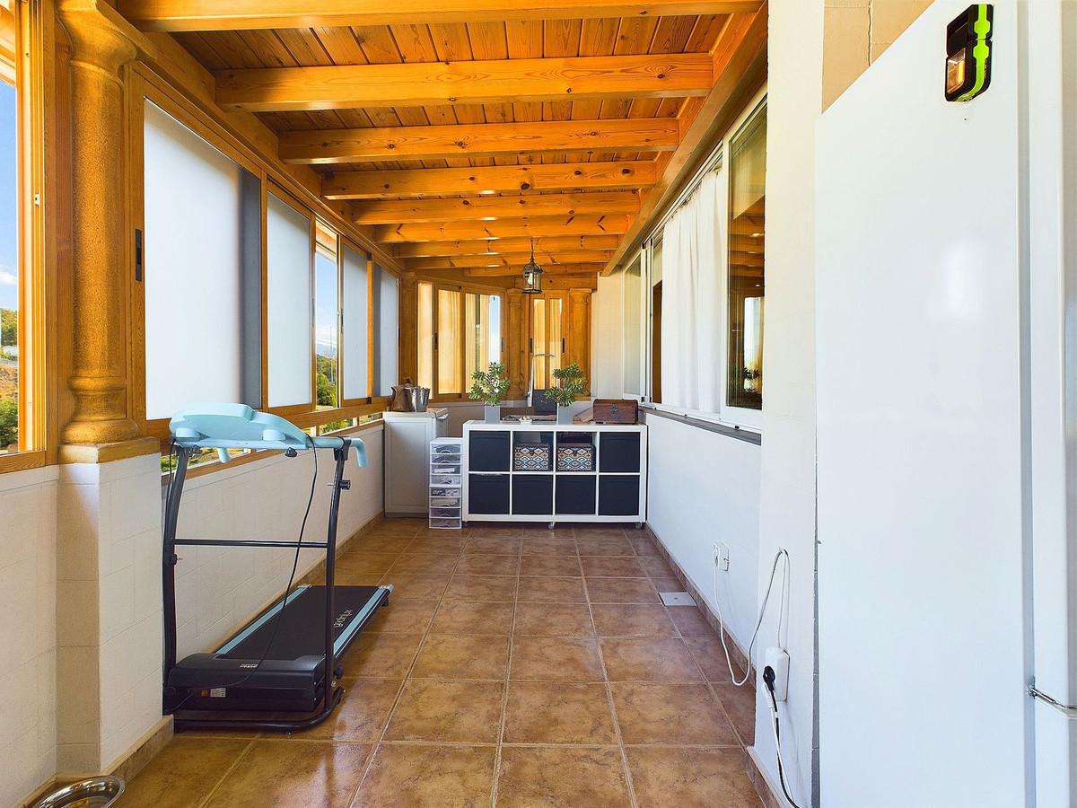 Penthouse te koop in Estepona | 3 slaapkamers H5294770