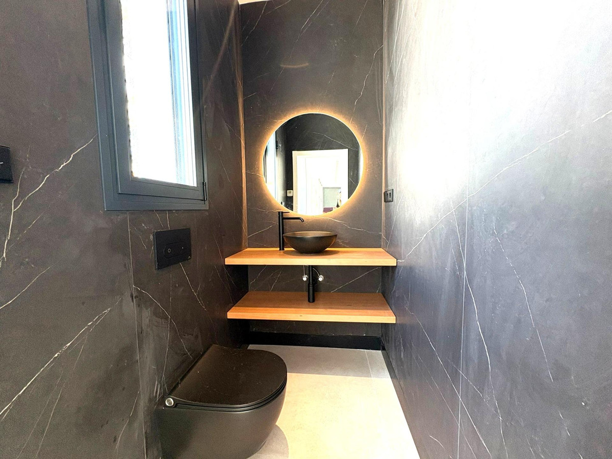 Huis te koop in Estepona | 6 slaapkamers H5295169